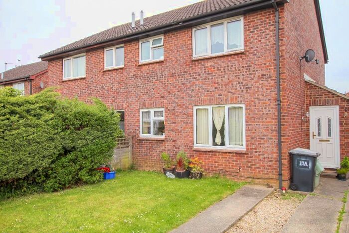 1 Bedroom Semi-Detached House To Rent In Wenlock Way, Thatcham, Berkshire, RG19