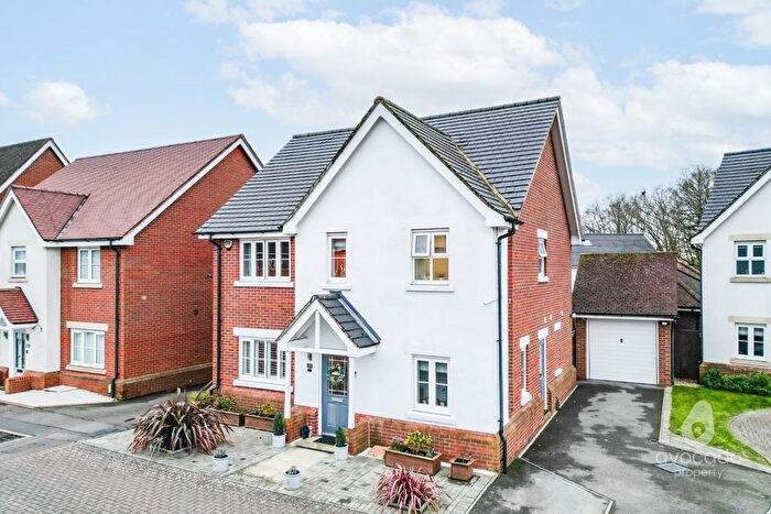 4 Bedroom Detached House For Sale In Wheatsheaf Close, Sindlesham, RG41