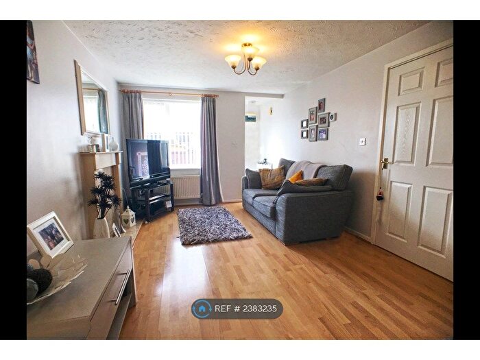 2 Bedroom Maisonette To Rent In Navigation Loop, Stone, ST15
