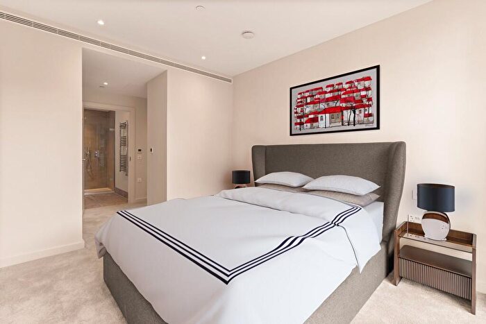 2 Bedroom Apartment To Rent In Nine Elms Lane, London, SW11