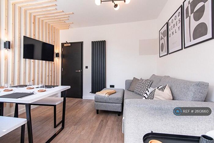 4 Bedroom Terraced House To Rent In Clifton Street, Beeston, Nottingham, NG9