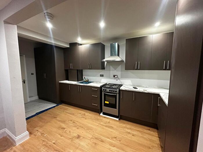 3 Bedroom Terraced House To Rent In Gunville Road, Newport, PO30