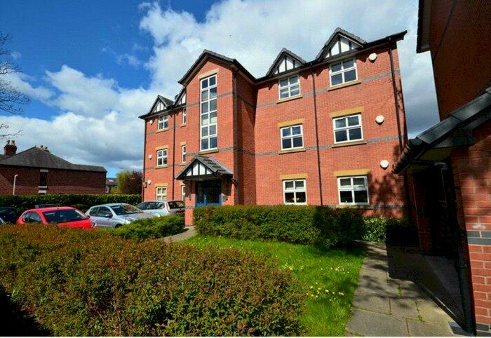 2 Bedroom Apartment To Rent In Calvary Court, Bloom Street, Stockport, SK3