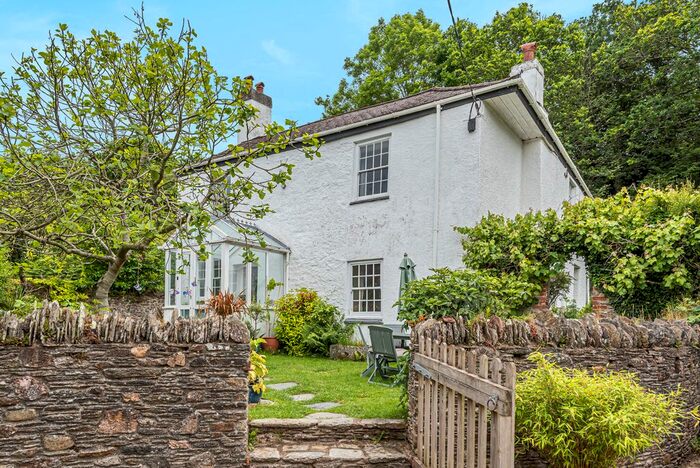 4 Bedroom Farmhouse For Sale In Loddiswell, Kingsbridge, Devon, TQ7