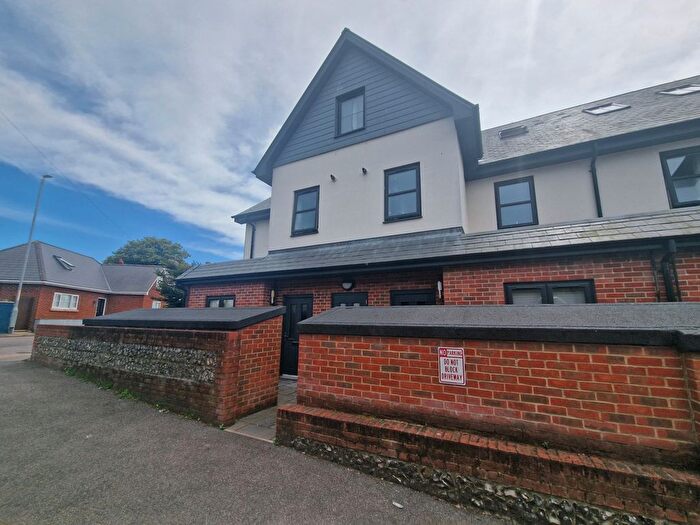 2 Bedroom Flat To Rent In West Street, Deal, CT14