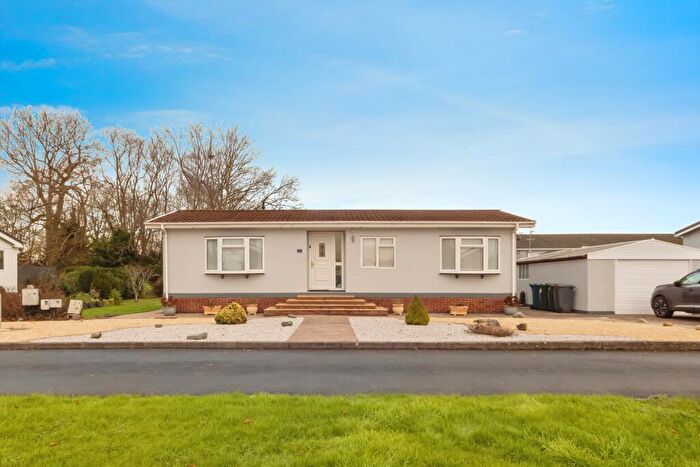 2 Bedroom Detached House For Sale In Harby Road, Langar, Nottinghamshire, NG13