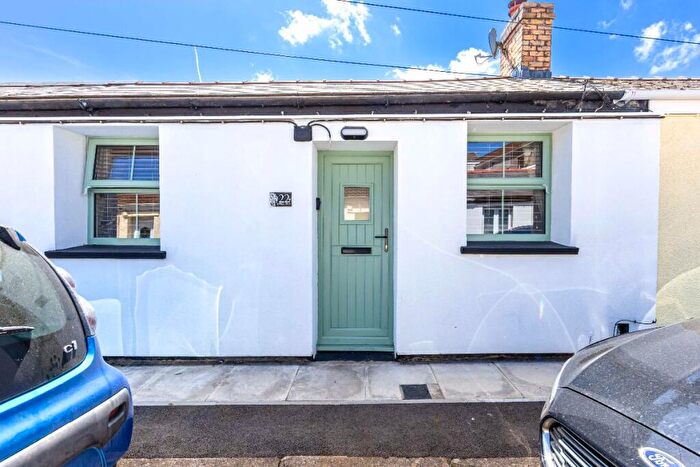 1 Bedroom Bungalow For Sale In Powell Street, Bedlinog, Treharris, CF46