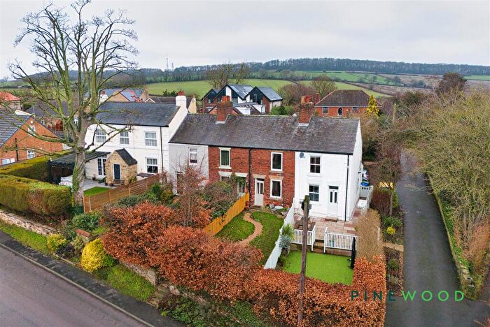 2 Bedroom Cottage For Sale In Church Street North, Old Whittington, Chesterfield, Derbyshire, S41