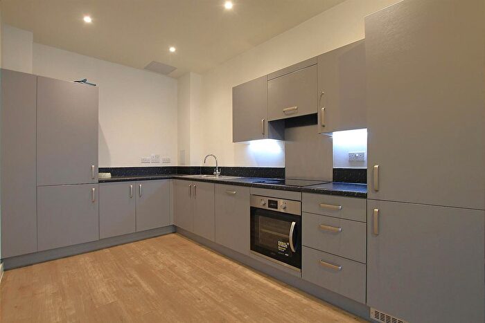 2 Bedroom Flat To Rent In Eden House, Lampton Road, Hounslow, TW3