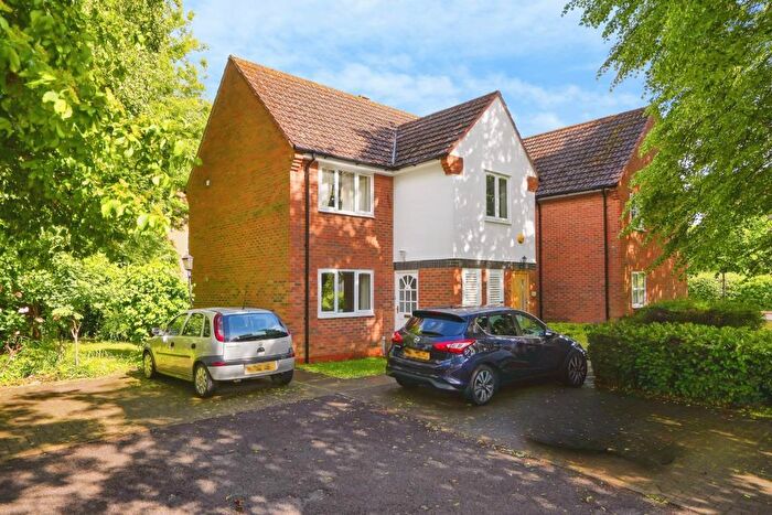 2 Bedroom Flat To Rent In John Garne Way, Marston, OX3