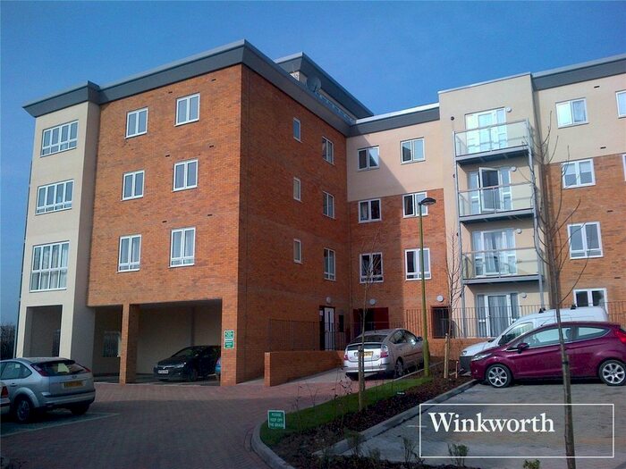 2 Bedroom Flat To Rent In Todd Close, Borehamwood, Hertfordshire, WD6