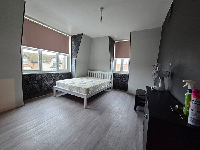 1 Bedroom Studio To Rent In High Road, London, N22