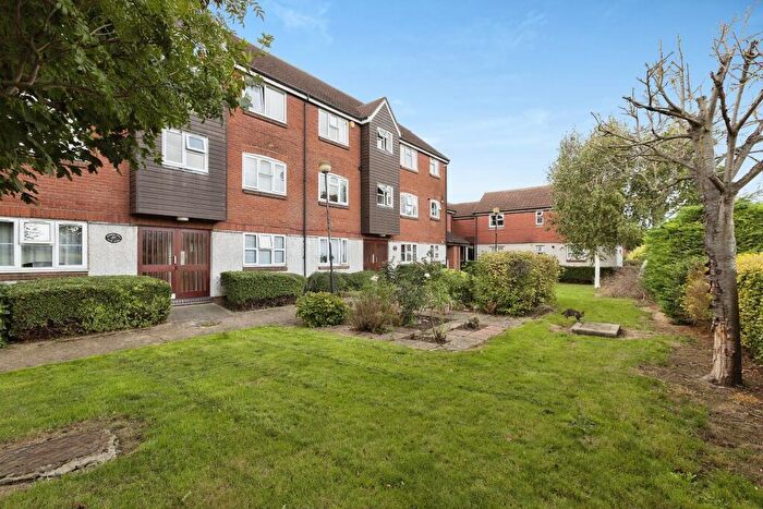 1 Bedroom Flat For Sale In Dunnock Road, London, E6