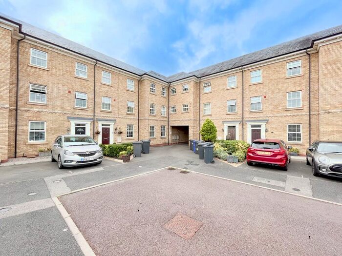 1 Bedroom Flat To Rent In The Ridings, Grange Park, Northampton, NN4