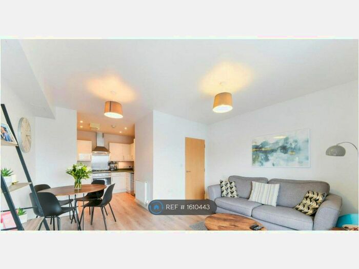 1 Bedroom Flat To Rent In Phelps Lodge, London, N1