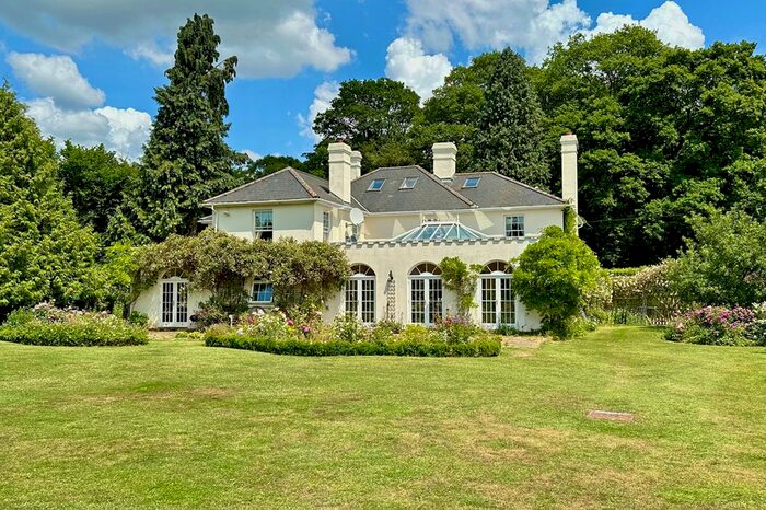 5 Bedroom Detached House For Sale In Highmoor Cross, Henley-On-Thames, RG9