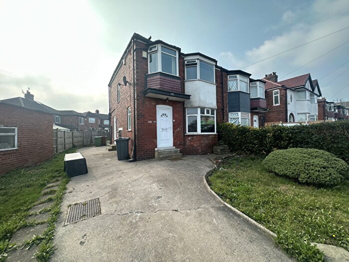 3 Bedroom Terraced House To Rent In Kirkstall Hill, Leeds, LS4