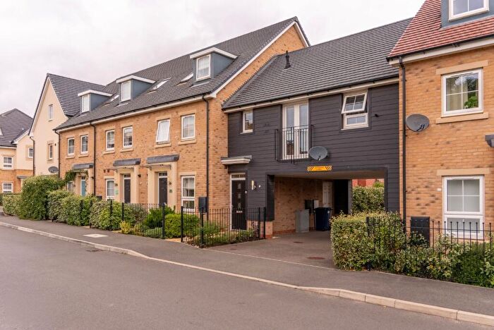 1 Bedroom Apartment For Sale In Knights Way, St. Ives, Cambridgeshire, PE27