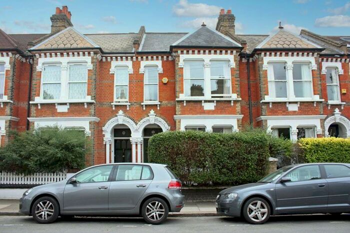3 Bedroom House To Rent In Honeybrook Road, Balham, London, SW12