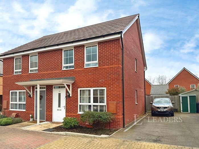 2 Bedroom Semi Detached House For Sale In Fells Paddock, Marston Moretaine, Bedford, MK43
