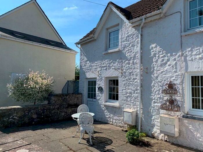2 Bedroom Terraced House To Rent In The Legar, Llangattock, Crickhowell, NP8