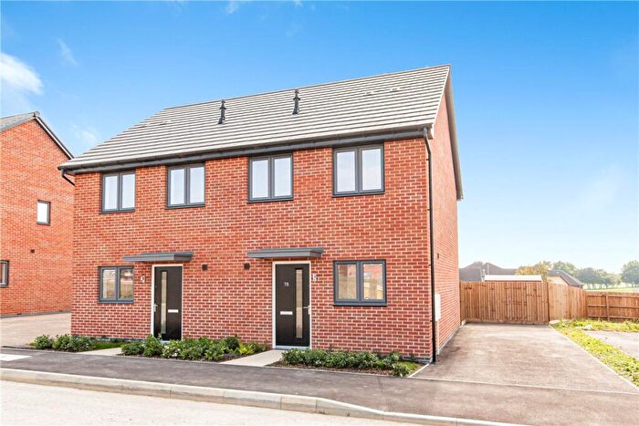 2 Bedroom Semi-Detached House To Rent In Wheatfield Drive, Curbridge, Witney, OX29
