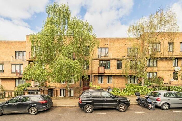 1 Bedroom Flat To Rent In Tavistock Crescent, London, W11