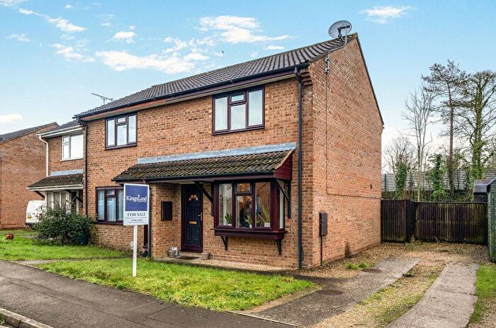 2 Bedroom End Of Terrace House For Sale In Vale View Gardens, Wincanton, Somerset, BA9