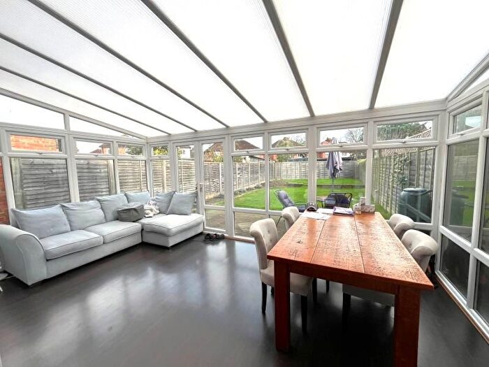 3 Bedroom Detached House To Rent In Whitemore Road, Guildford, GU1