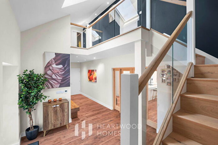 4 Bedroom Detached House For Sale In Robert Avenue, St. Albans, AL1