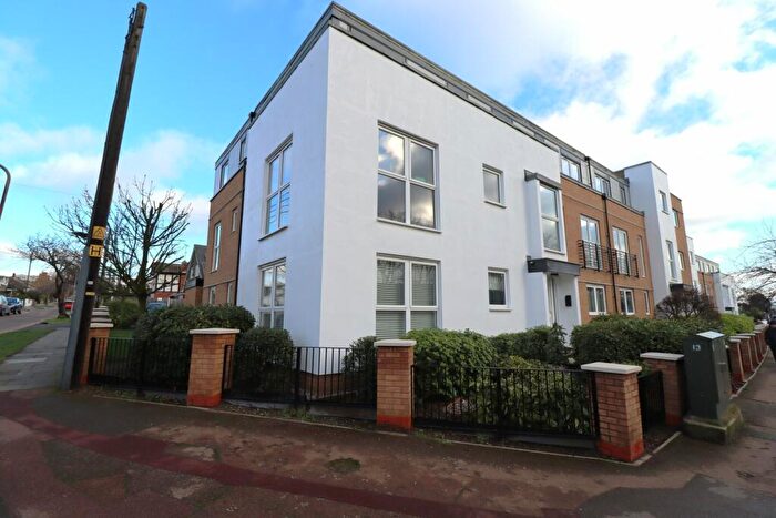 2 Bedroom Apartment To Rent In Rayleigh Road, Eastwood, Leigh-on-Sea, SS9