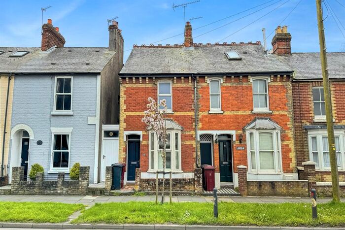 2 Bedroom Terraced House To Rent In Bedroom Terraced House In Chichester, PO19