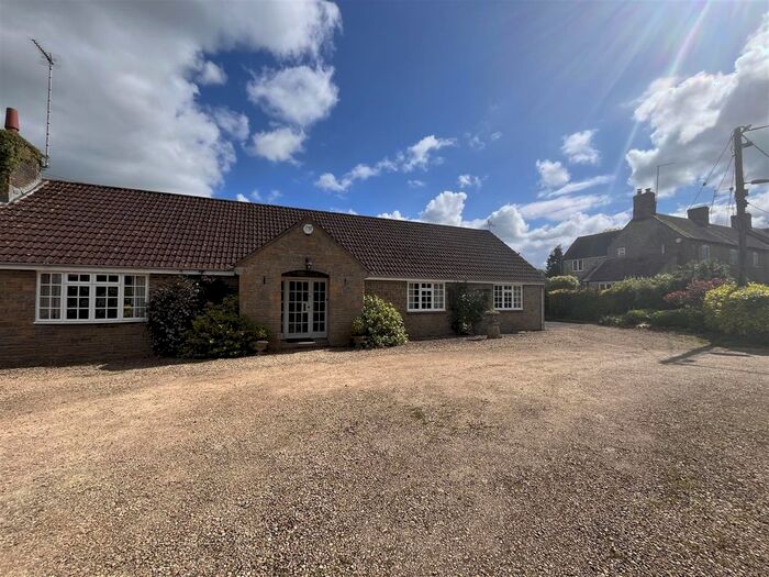 3 Bedroom Detached Bungalow To Rent In East Street, Milborne Port, DT9