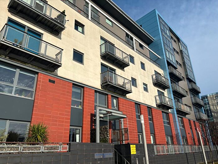 2 Bedroom Flat To Rent In Meadowside Quay Wal, Glasgow, G11