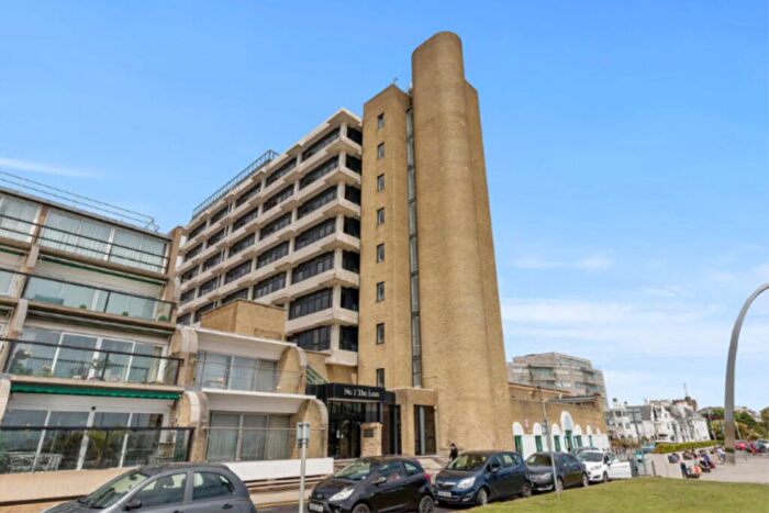 3 Bedroom Apartment For Sale In The Leas, Folkestone, Kent, CT20