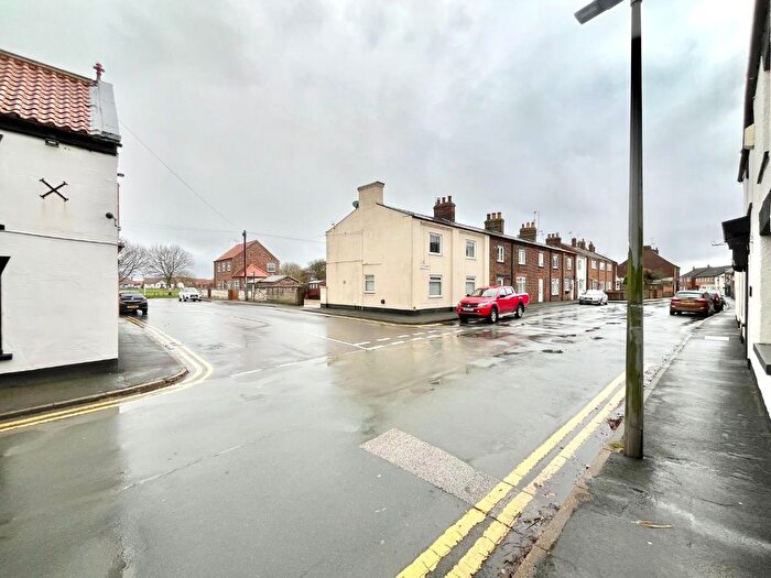 2 Bedroom Detached House To Rent In Bed Detached House, North End, Flamborough, YO15