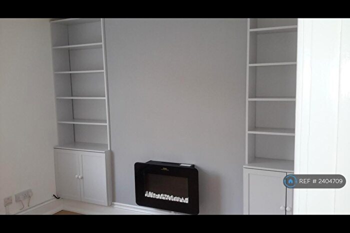 1 Bedroom Flat To Rent In Consulate House, Southampton, SO14