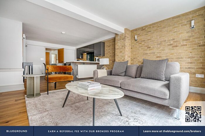 1 Bedroom Flat To Rent In Soho, London, W1D