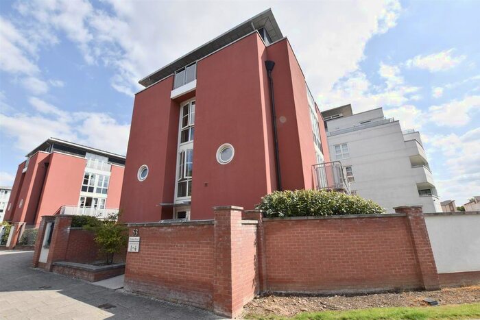 2 Bedroom Flat To Rent In Watkin Road, Leicester, LE2