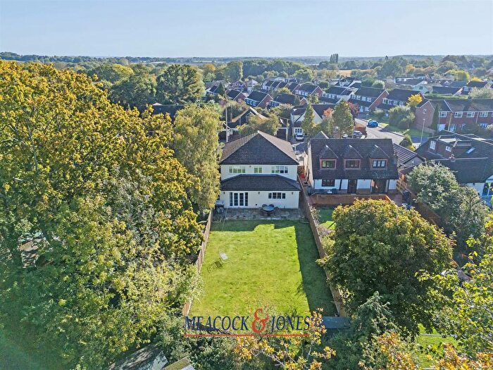 5 Bedroom Detached House For Sale In Harpers Lane, Doddinghurst, Brentwood, CM15