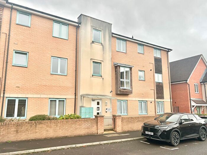 2 Bedroom Property To Rent In Conduct Gardens, Eastleigh, SO50