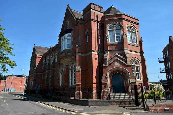 2 Bedroom Flat To Rent In Bromley House, Church Street, Beeston, NG9