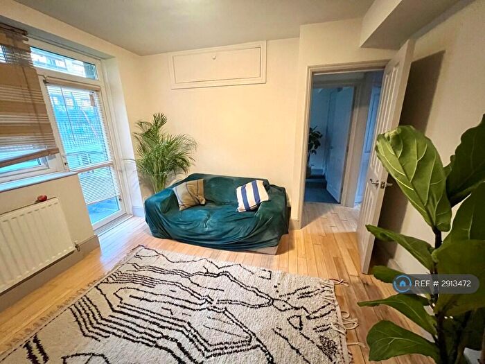 1 Bedroom Flat To Rent In Paragon Road, London, E9