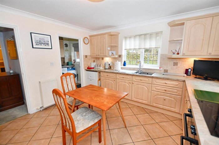 5 Bedroom Detached House For Sale In Trentham Drive, Holt Road, Sheringham, NR26