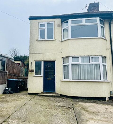 1 Bedroom Maisonette To Rent In Oliver Road, Hemel Hempstead, HP3