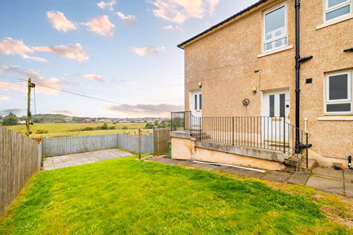 2 Bedroom Flat For Sale In Moorlands, Addiewell, EH55