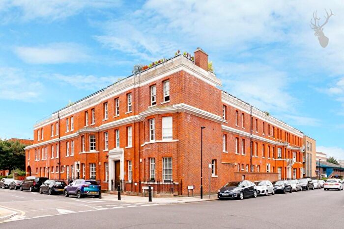 2 Bedroom Apartment For Sale In East Arbour Street, Stepney Green, London, E1