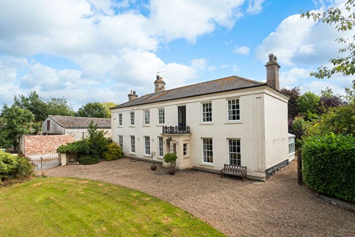 6 Bedroom Detached House For Sale In Hunmanby Road, Burton Fleming, Driffield, East Yorkshire, YO25
