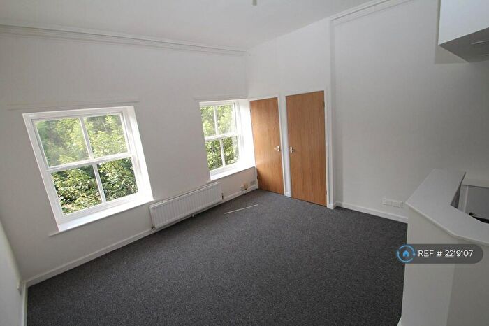1 Bedroom Flat To Rent In St. Aidans Terrace, Prenton, CH43