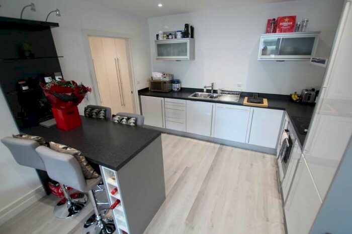 2 Bedroom Apartment To Rent In 3 Rumford Place City Centre, Liverpool, L3